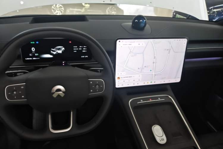 Used Nio ES6 2025 75 kWh Center Console