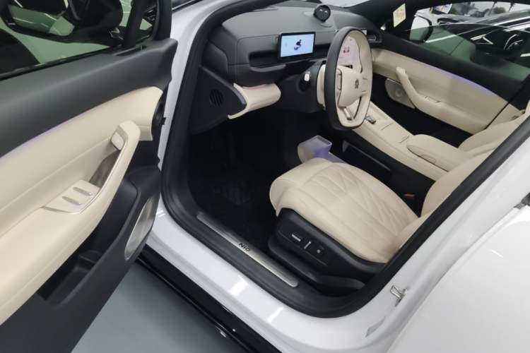 Used Nio ES6 2025 75 kWh Driver Seat