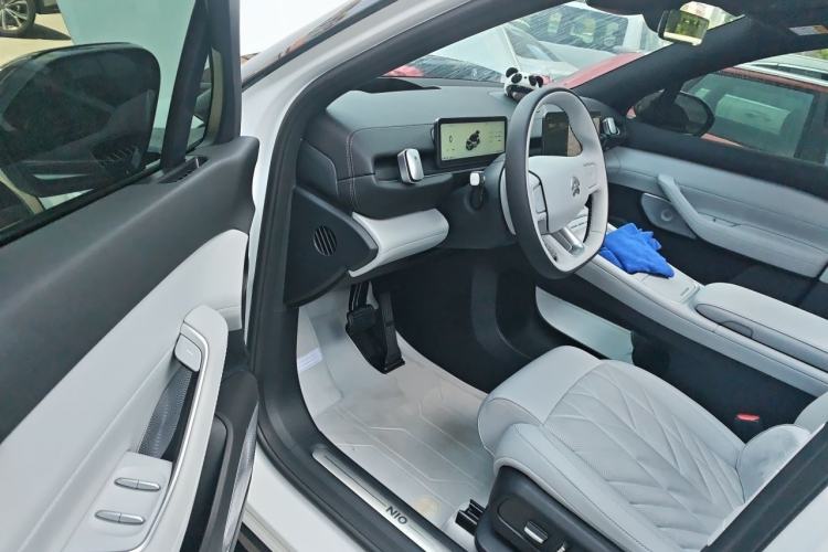 Used Nio ES6 2025 75 kWh Driver Seat