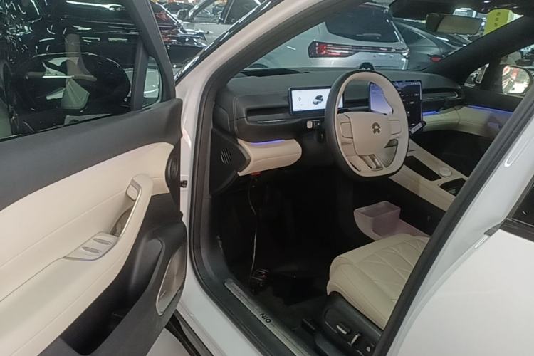 Used Nio ES6 2025 75 kWh Driver Seat