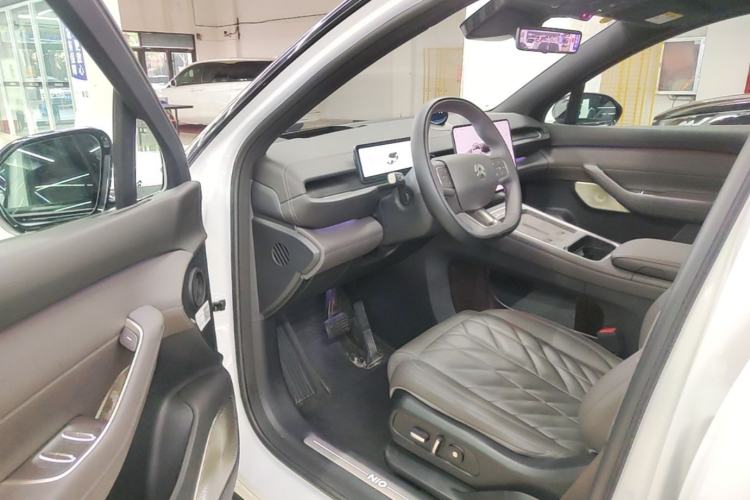 Used Nio ES6 2025 75 kWh Driver Seat
