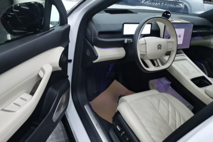 Used Nio ES6 2025 75 kWh Driver Seat