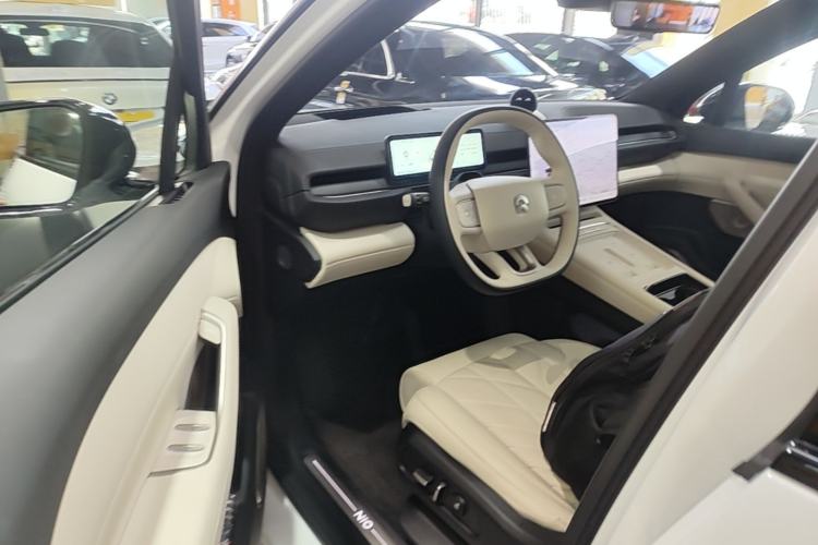 Used Nio ES6 2025 75 kWh Driver Seat