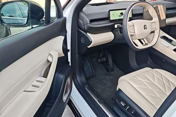 Used Nio ES6 2025 75 kWh Driver Seat