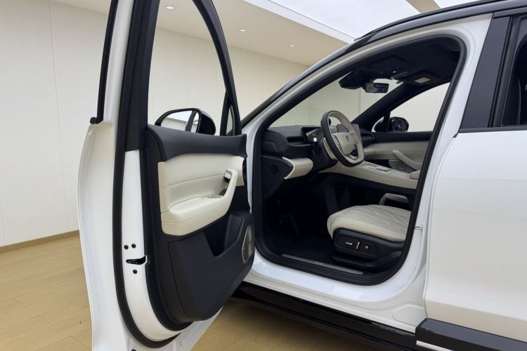 Used Nio ES6 2025 75 kWh Driver Seat