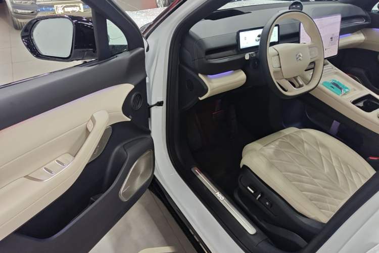 Used Nio ES6 2025 75 kWh Driver Seat