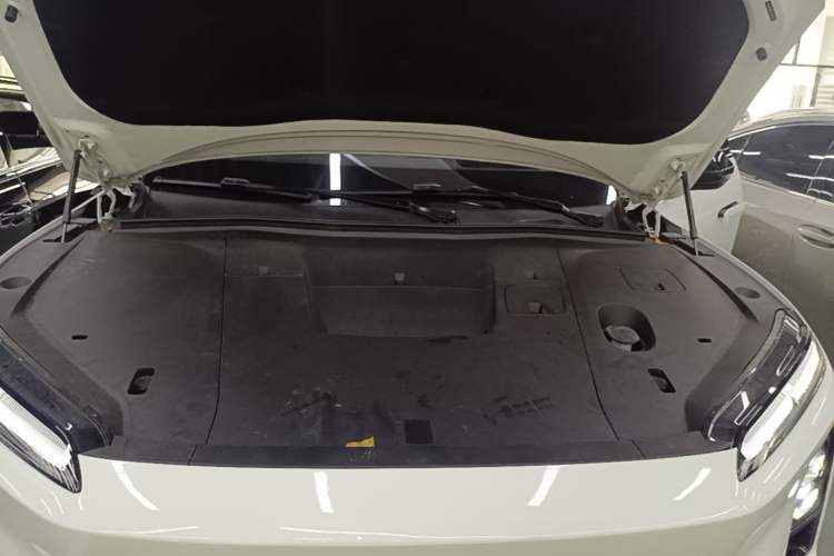 Used Nio ES6 2025 75 kWh Engine Bay