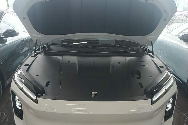 Used Nio ES6 2025 75 kWh Engine Bay