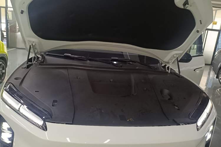 Used Nio ES6 2025 75 kWh Engine Bay