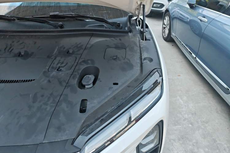 Used Nio ES6 2025 75 kWh Engine Bay Left