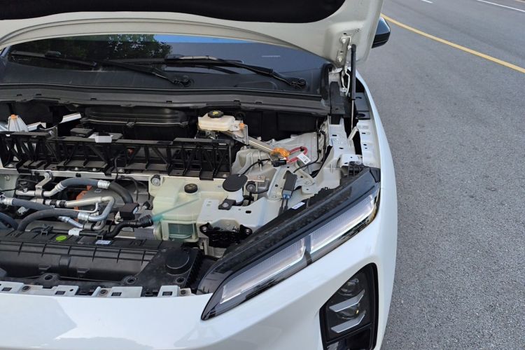Used Nio ES6 2025 75 kWh Engine Bay Left