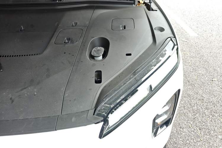 Used Nio ES6 2025 75 kWh Engine Bay Left