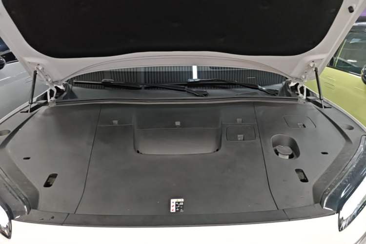 Used Nio ES6 2025 75 kWh Engine Bay