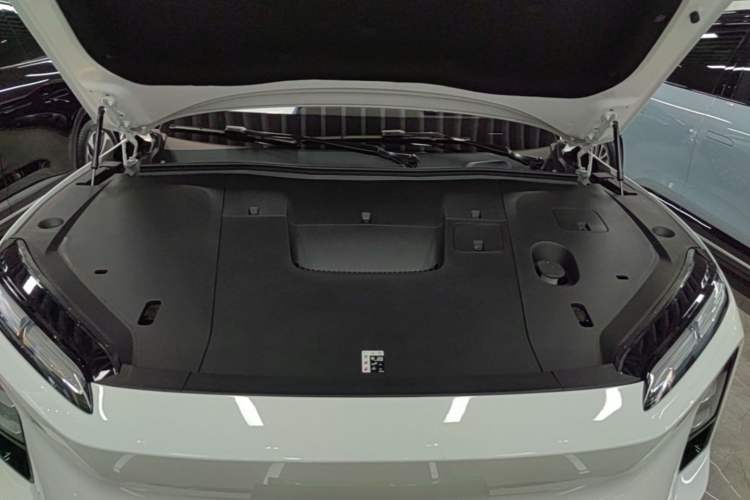 Used Nio ES6 2025 75 kWh Engine Bay