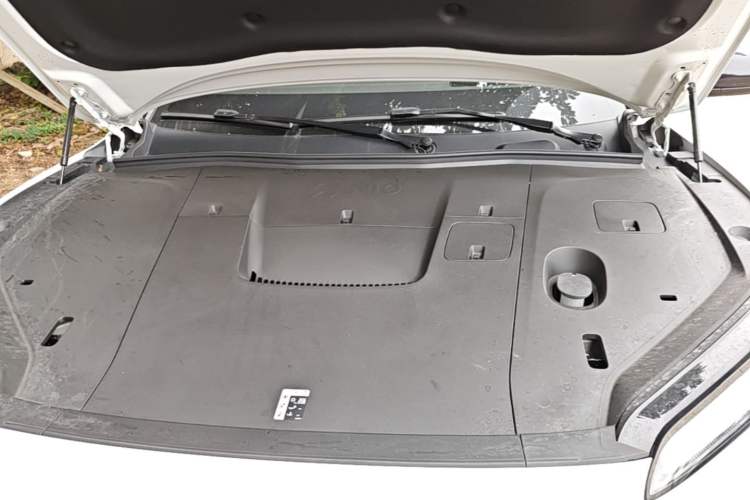 Used Nio ES6 2025 75 kWh Engine Bay