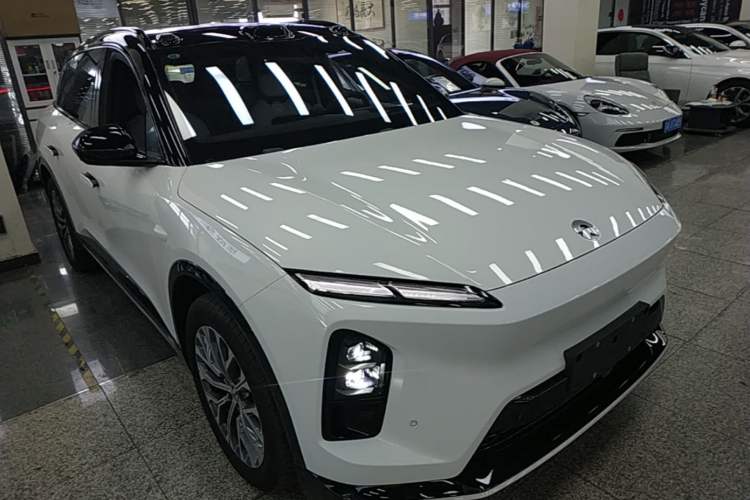 Used Nio ES6 2025 75 kWh Exterior 1