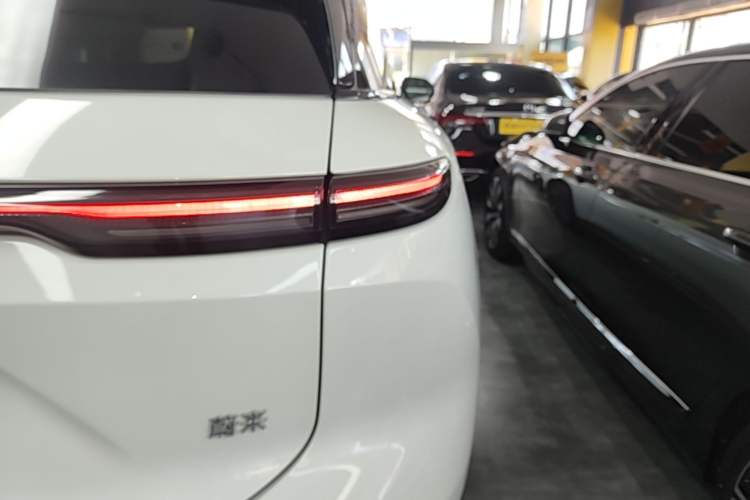 Used Nio ES6 2025 75 kWh Exterior 3