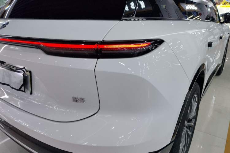 Used Nio ES6 2025 75 kWh Exterior 3
