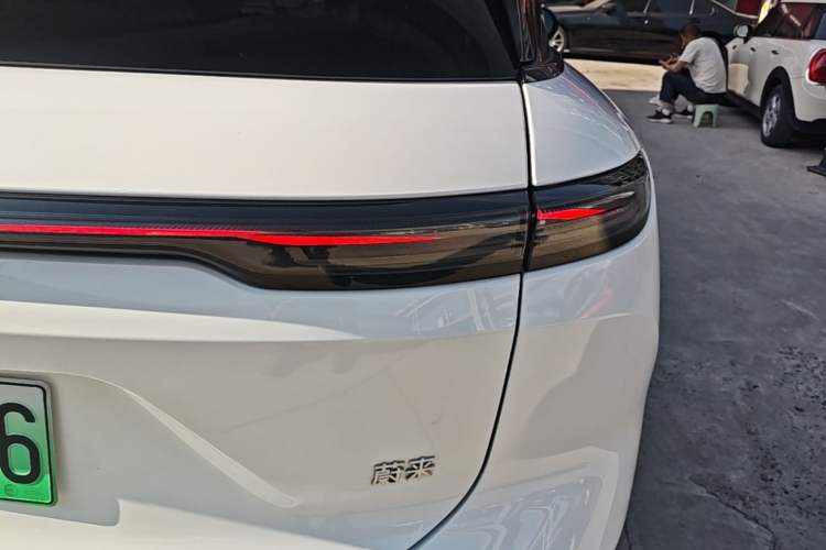 Used Nio ES6 2025 75 kWh Exterior 3