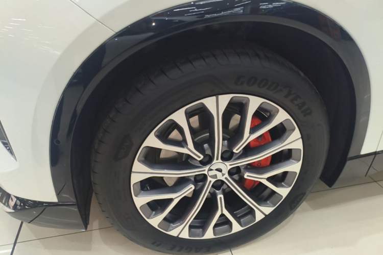 Used Nio ES6 2025 75 kWh Exterior 4