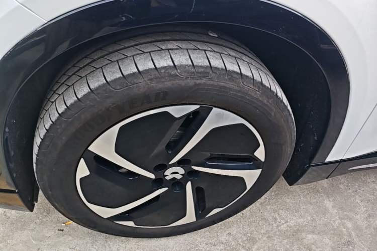 Used Nio ES6 2025 75 kWh Exterior 4