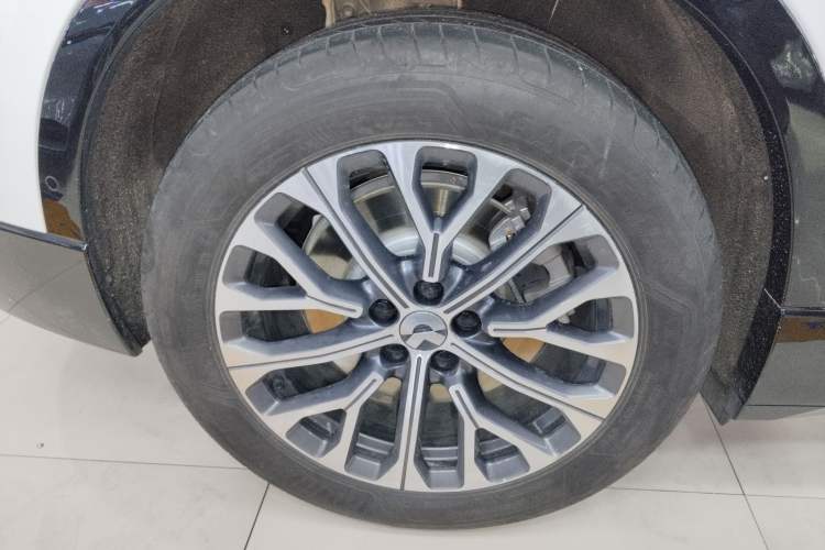 Used Nio ES6 2025 75 kWh Exterior 5