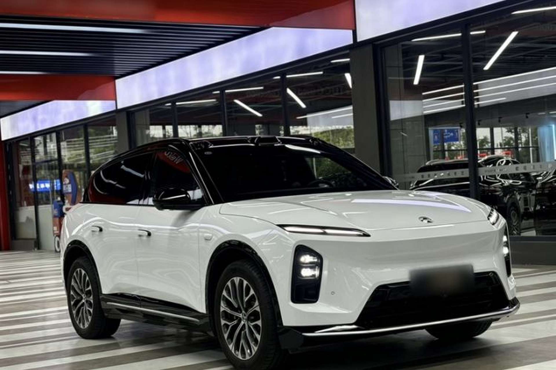 Used Nio ES6 2025 75 kWh Exterior 7