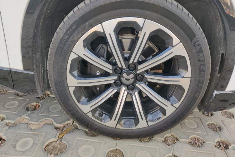 Used Nio ES6 2025 100 kWh Exterior 7