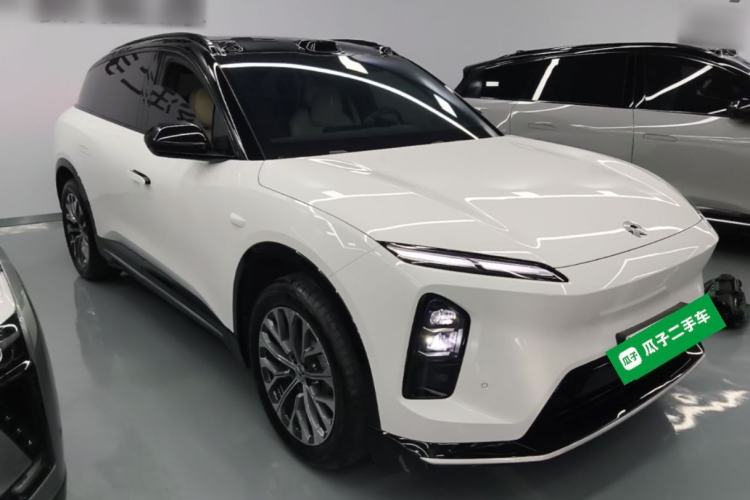 Used Nio ES6 2025 75 kWh Front Right 45 Deg