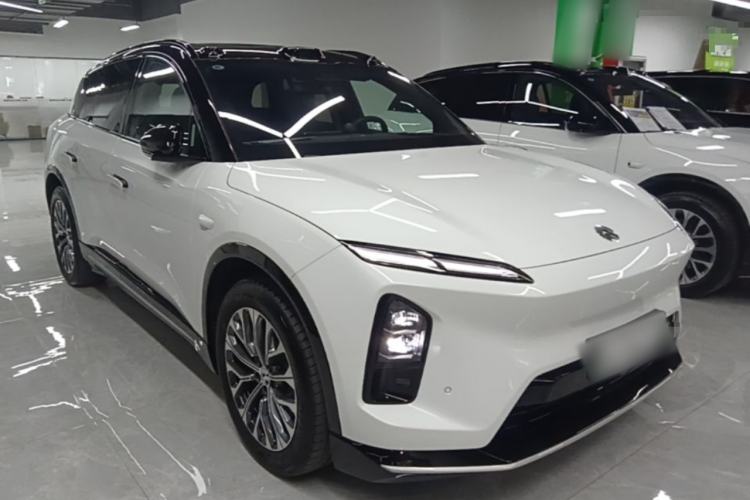 Used Nio ES6 2025 75 kWh Front Right 45 Deg