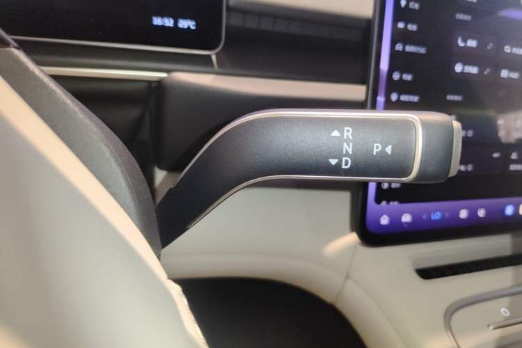Used Nio ES6 2025 75 kWh Gear Lever