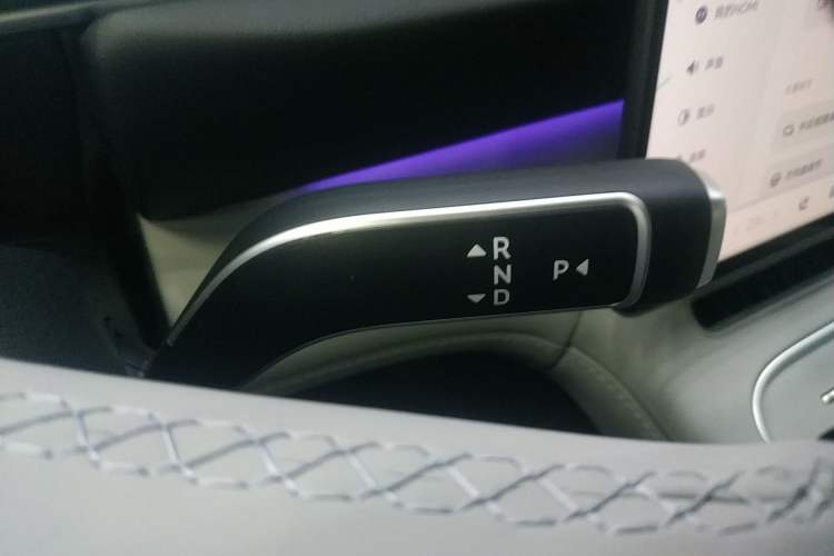 Used Nio ES6 2025 75 kWh Gear Lever