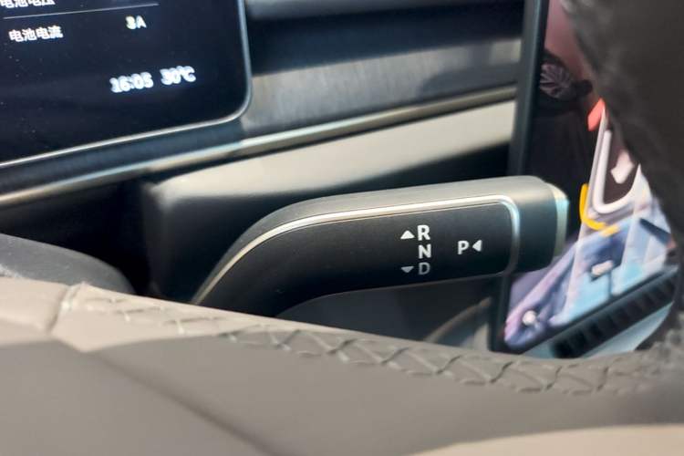 Used Nio ES6 2025 75 kWh Gear Lever
