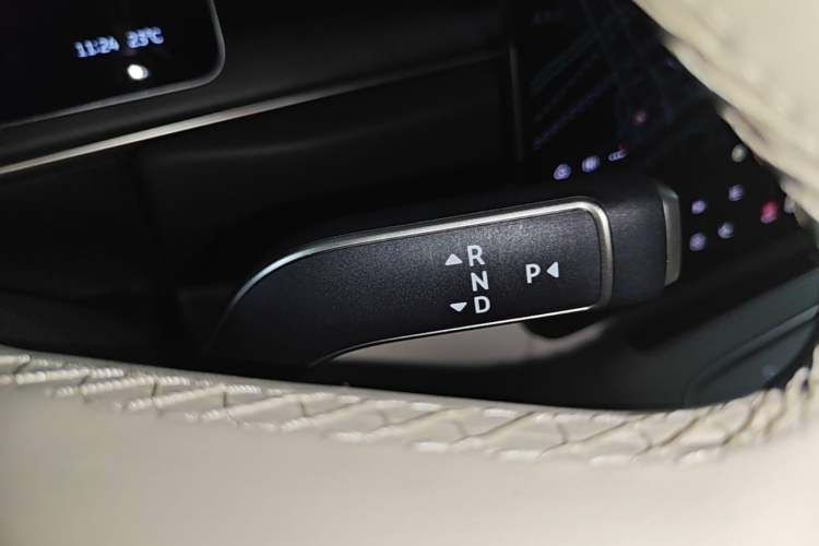 Used Nio ES6 2025 75 kWh Gear Lever