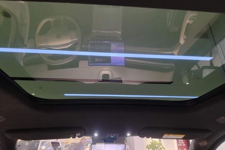 Used Nio ES6 2025 75 kWh Headliner