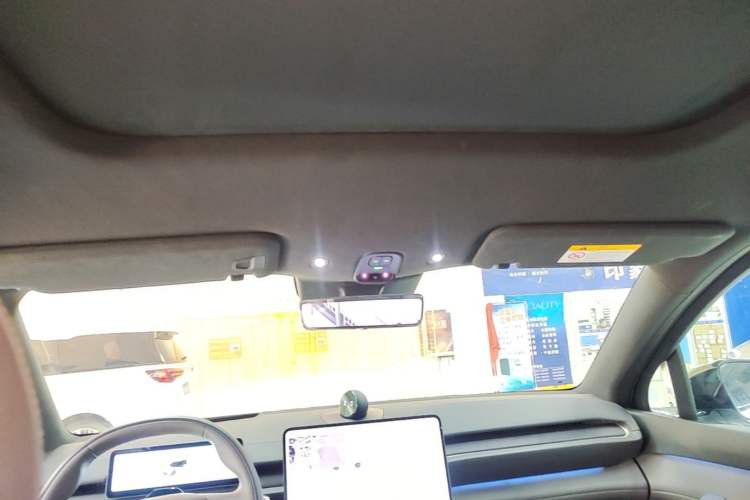 Used Nio ES6 2025 75 kWh Headliner