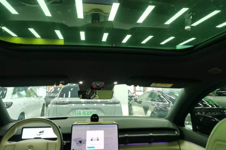 Used Nio ES6 2025 75 kWh Headliner
