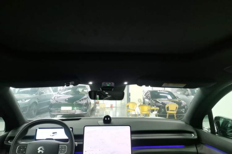 Used Nio ES6 2025 75 kWh Headliner