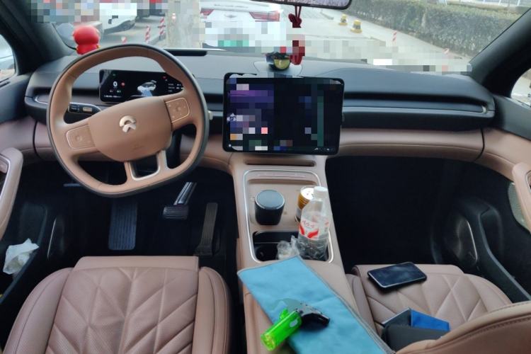 Used Nio ES6 2025 100 kWh Interior 2