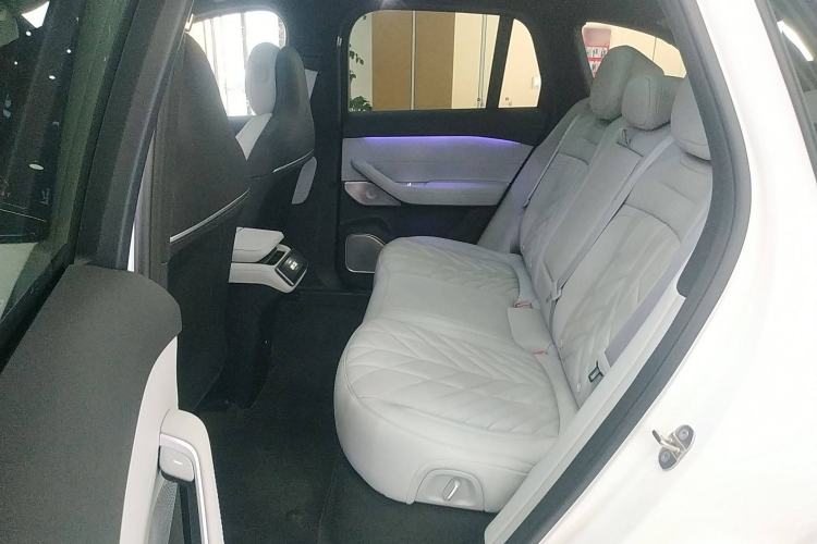 Used Nio ES6 2025 75 kWh Interior 4