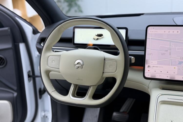 Used Nio ES6 2025 75 kWh Interior 5