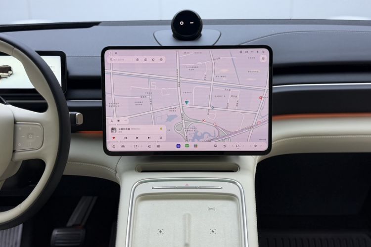 Used Nio ES6 2025 75 kWh Interior 7