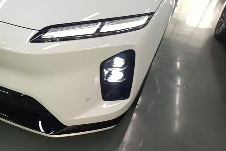 Used Nio ES6 2025 75 kWh Left Front Headlight