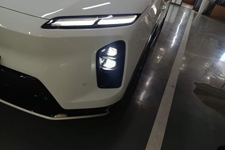 Used Nio ES6 2025 75 kWh Left Front Headlight