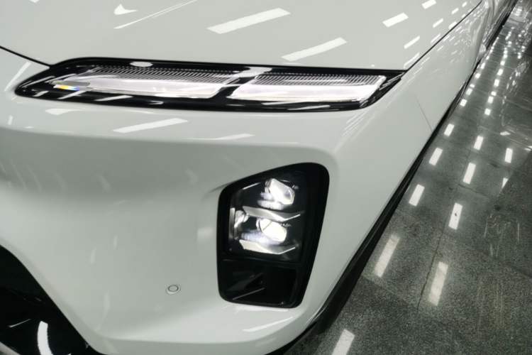 Used Nio ES6 2025 75 kWh Left Front Headlight