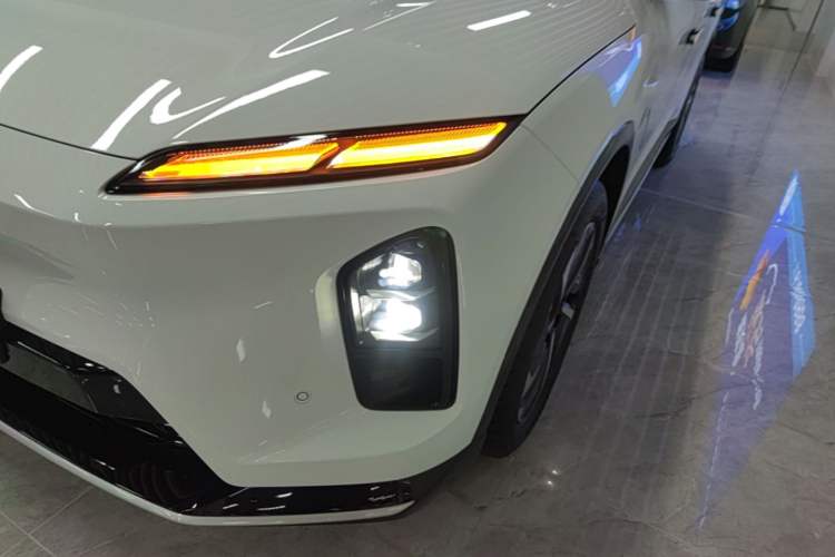 Used Nio ES6 2025 100 kWh Left Front Headlight