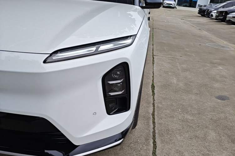 Used Nio ES6 2025 75 kWh Left Front Headlight