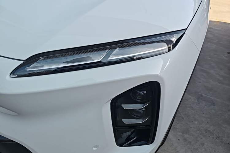 Used Nio ES6 2025 75 kWh Left Front Headlight