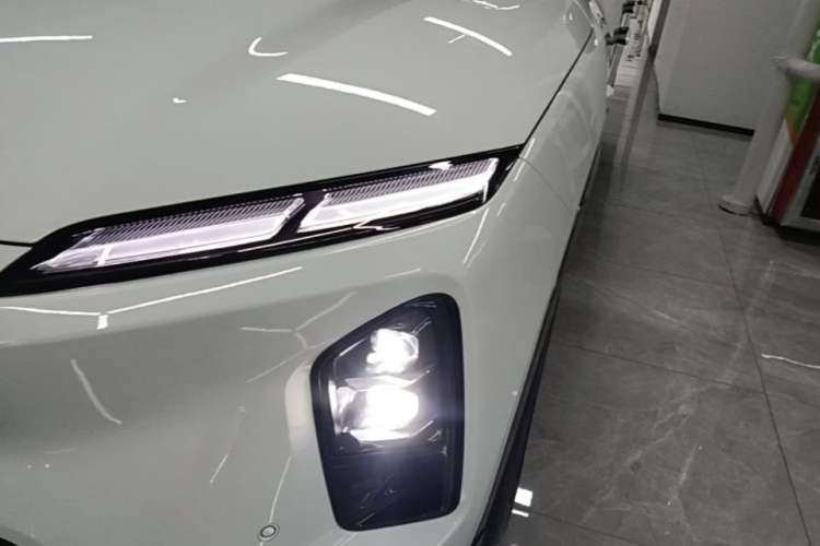 Used Nio ES6 2025 75 kWh Left Front Headlight