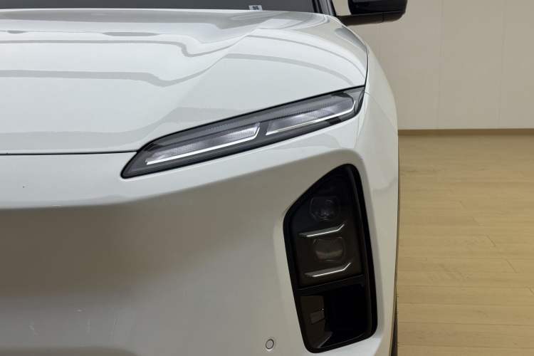 Used Nio ES6 2025 75 kWh Left Front Headlight